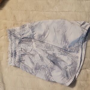 Rare lulumen tracker shorts size 8